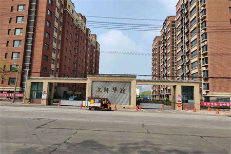 羊山新区恒大·翡翠华庭3室2厅2卫92万117m2精装修出售